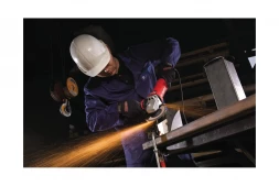 Угловая шлифмашина Milwaukee AGV 15-125 XC