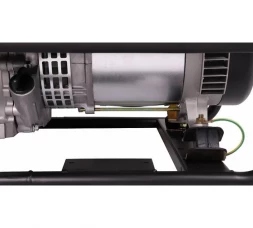 Трехфазный бензиновый генератор CHAMPION GG6500-3