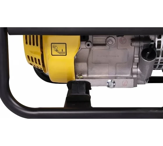 Трехфазный бензиновый генератор CHAMPION GG6500-3