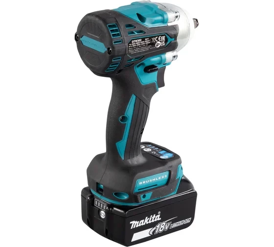 Гайковерт аккумуляторный ударный Makita DTW300RTJ 