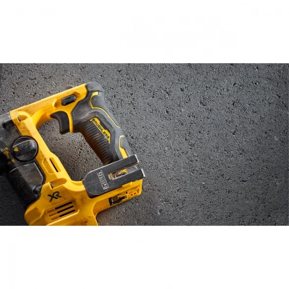 Перфоратор аккумуляторный DEWALT DCH072, 12 В, 1.2 Дж, 4280 уд/мин, с 2 АКБ 5 Ач и ЗУ, в кейсе TSTAK (DCH072P2-QW)