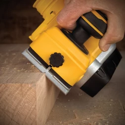 Рубанок аккумуляторный DEWALT DCP580P2, 18 В, 15000 об/мин, 82 мм, с 2 АКБ 5 Ач и ЗУ, в кейсе TSTAK (DCP580P2-QW)