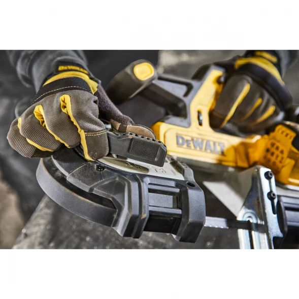  Ленточная пила ручная аккумуляторная DEWALT DCS378N, 18 В, 174 м/мин, без АКБ и ЗУ (DCS378N-XJ)
