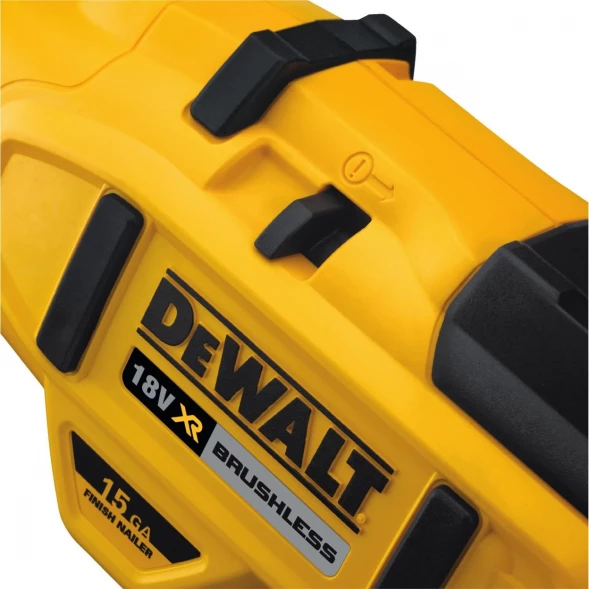  Гвоздезабивной пистолет аккумуляторный DEWALT DCN650N, 18 В, 48 Дж, без АКБ и ЗУ (DCN650N-XJ)