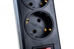 Сетевой фильтр АYGER ПВС 3x0,75 ГОСТ 3500Вт 5гнезд 5м с выключателем 