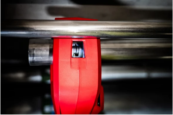  Труборез аккумуляторныйпо нержавеющей стали Milwaukee M12 PCSS54‑0