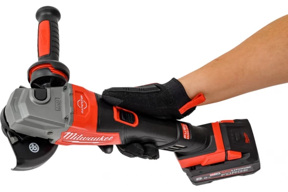 Углошлифмашина аккумуляторная Milwaukee M18 FHSAG125XB2-802X