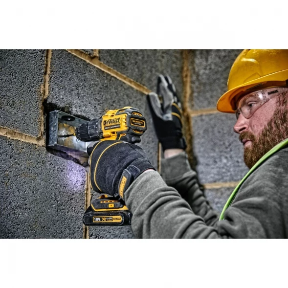 Дрель-шуруповерт аккумуляторная DEWALT DCD708P2T, 18 В, 1650 об/мин, с 2 АКБ 5 Ач и ЗУ, в кейсе TSTAK 