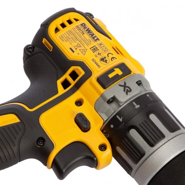 Ударная дрель-шуруповерт DEWALT DCD796D2, 18 В, 2000 об/мин, 34000 уд/мин, с 2 АКБ 2 Ач и ЗУ, в кейсе TSTAK (DCD796D2-QW)