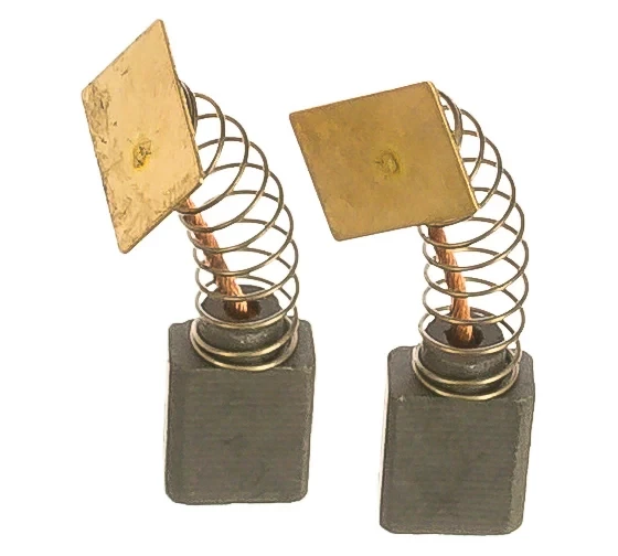 Щетки графитовые 2 шт для дисковой пилы ПД 1600Л Elitech 1806.028000