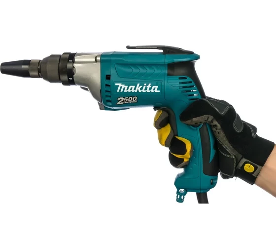 Шуруповерт Makita FS2700