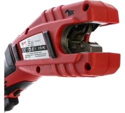 Труборез аккумуляторный Milwaukee C12PC-0