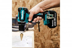 Дрель-шуруповерт аккумуляторный Makita DDF485RFE
