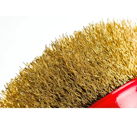 Щетка чашечная (100 мм; М14; латунированная волнистая 0.35 мм) для УШМ Elitech 1820.074000