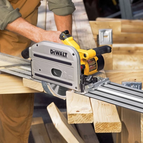Дисковая пила DEWALT DWS520KT, 1300 Вт, 165 мм, 4000 об/мин, в кейсе TSTAK (DWS520KT-QS)
