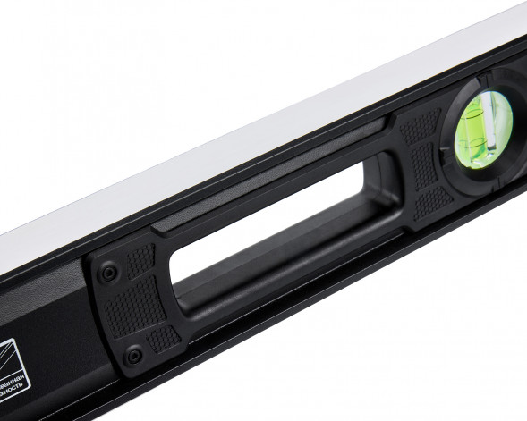 Уровень пузырьковый Elitech HD 320305, 120 см, 3 глазка 