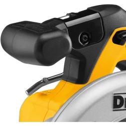  Дисковая пила аккумуляторная DEWALT DCS565P2, 18 В, 165 мм, 4950 об/мин, с 2 АКБ 5 Ач и ЗУ, в кейсе TSTAK (DCS565P2-QW)