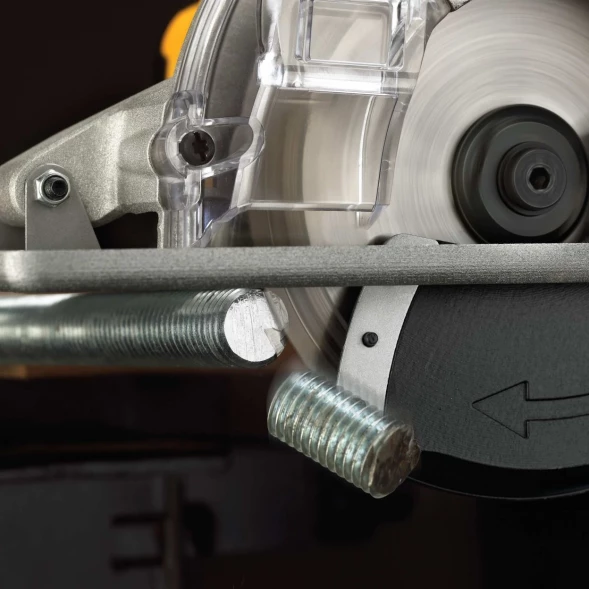  Дисковая пила аккумуляторная DEWALT DCS373NT, 18 В, 140 мм, 3700 об/мин, без АКБ и ЗУ, в кейсе TSTAK (DCS373NT-XJ)