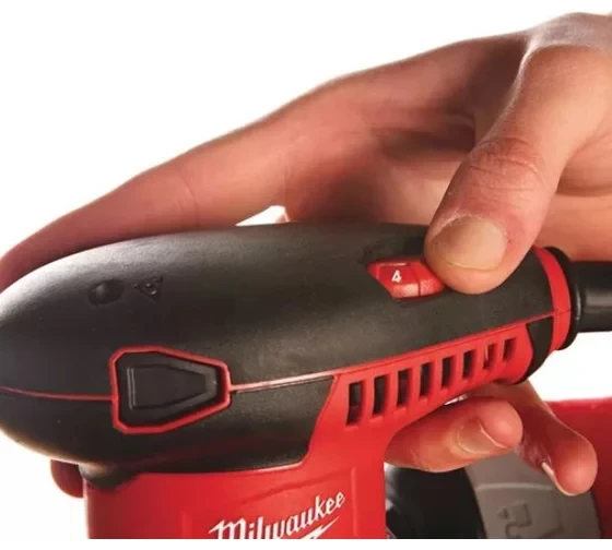 Шлифмашина эксцентриковые Milwaukee ROS 125 E