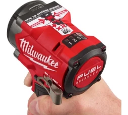 Гайковерт аккумуляторный Milwaukee M12 FCIWF38G3-0
