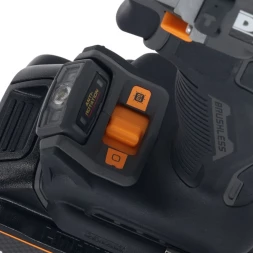 Ударная дрель-шуруповерт DEWALT McLaren Limited Edition DCD85MM2T, 18 В, 2000 об/мин, с 2 АКБ 4 Ач и ЗУ, в кейсе TSTAK (DCD85MM2T-QW)