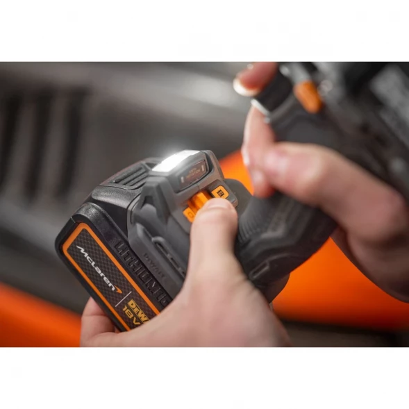 Ударная дрель-шуруповерт DEWALT McLaren Limited Edition DCD85MM2T, 18 В, 2000 об/мин, с 2 АКБ 4 Ач и ЗУ, в кейсе TSTAK (DCD85MM2T-QW)
