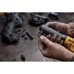Гайковерт аккумуляторный угловой DEWALT DCF510N, с трещоткой, 18 В, 102 Нм, 300 об/мин, без АКБ и ЗУ (DCF510N-XJ)