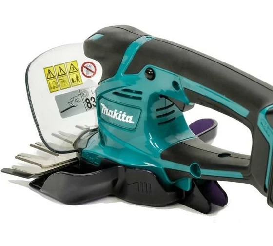 Аккумуляторные ножницы Makita CXT UM600DZ