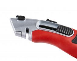 Нож строительный трапециевидное лезвие, фиксация лезвия в 2 положениях, цинк и TPR покрытие Elitech 410601