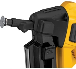 Гвоздезабивной пистолет аккумуляторный Dewalt DCN890N, 18 В, c 2 АКБ 5 Ач и ЗУ, в кейсе