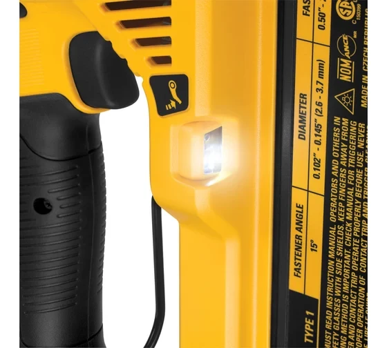 Гвоздезабивной пистолет аккумуляторный Dewalt DCN890N, 18 В, c 2 АКБ 5 Ач и ЗУ, в кейсе