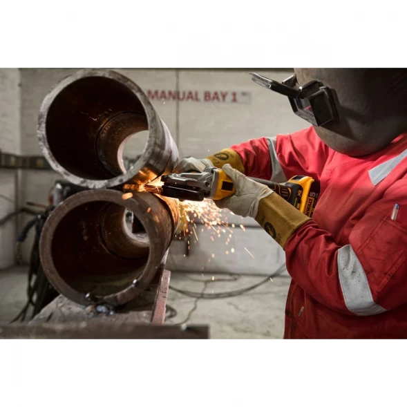  Угловая шлифмашина аккумуляторная DEWALT DCG405FN, 18 В, 125 мм, 9000 об/мин, без АКБ и ЗУ