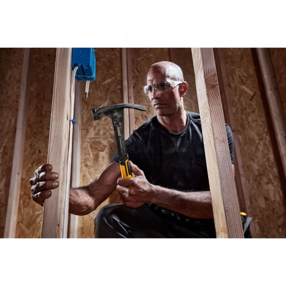 Молоток с прямым заострённым гвоздодёром DEWALT DWHT51135-0 TOUGHSERIES, облегчённый 340 г. 