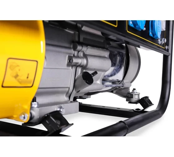 Генератор Champion GG2801 (2,8/3,0 кВт OHV 7лс 15л 39 кг) 